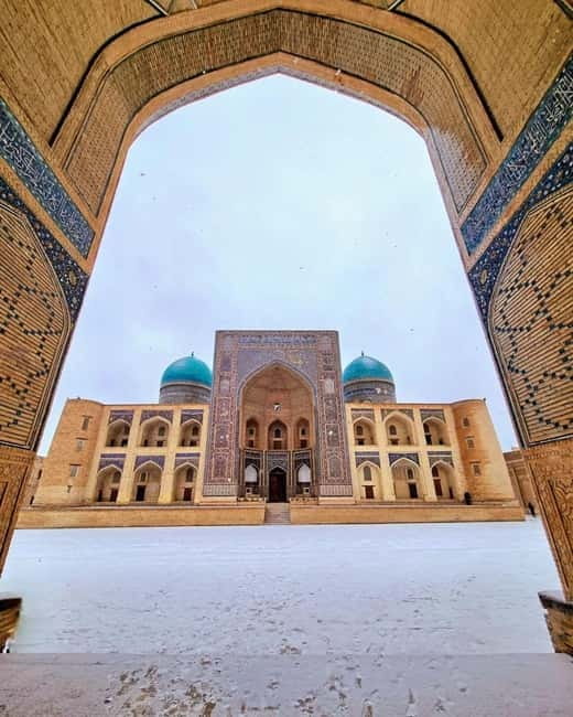 9 Days Private Guided Tour to Uzbekistan - Day 2: Khiva and the enclosed world of Itchan Kala