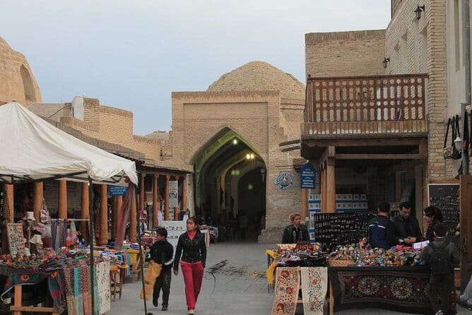 A Complete Chapter To Old Bukhara - Bolo Hauz Mosque and the Ark of Bukhara