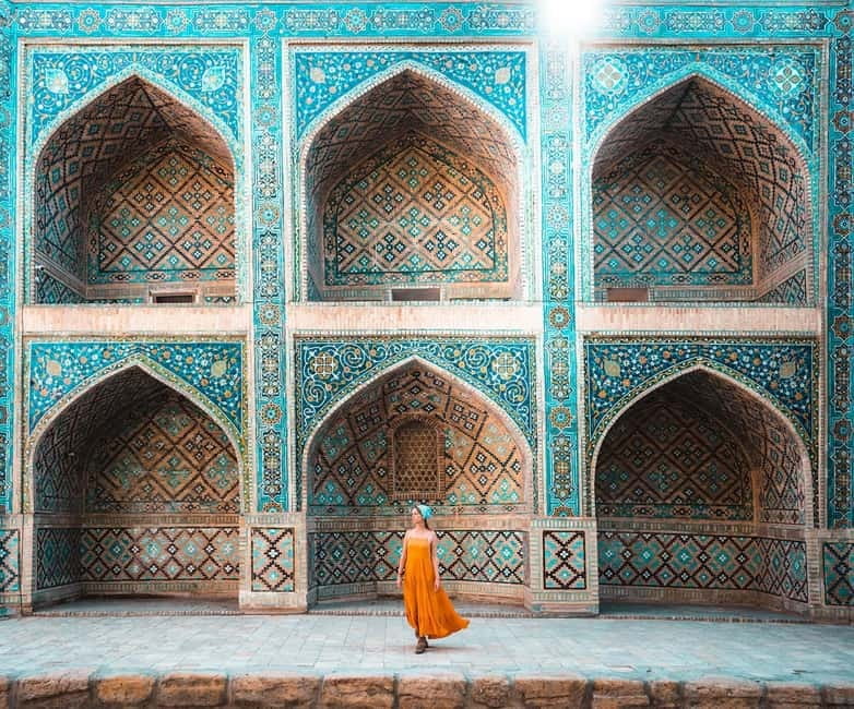 All You Need To Know About Bukhara. A Walk In The Town - Bolo Haouz Mosque and the quieter northern sights