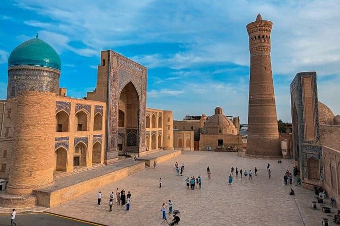Bukhara in a Day History, Culture, and Local Insight Private Tour - Lyab-i-Hauz: tea, stories, and a calm first stop