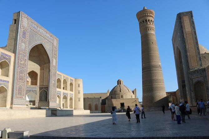 Bukhara: Private Guided Walking Tour with Hotel Pickup - Magoki-Attori and the first trading dome