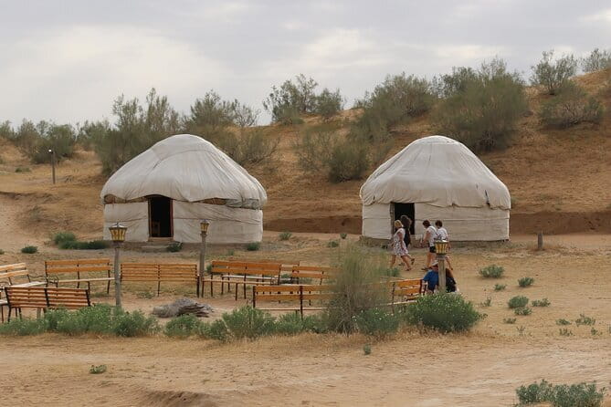 Bukhara: Walking Tour with a Small Group - The Poi Kalyan complex and Bukhara’s famous skyline
