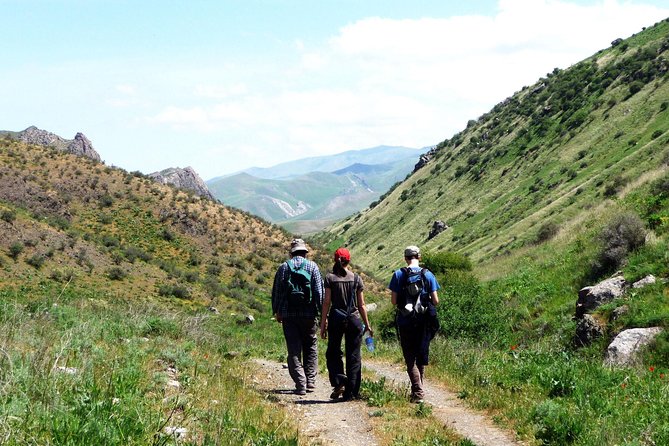 Hiking tour to Hayat, Uhum and Asraf villages – 4 days - Homestays, meals, and the human side of the route