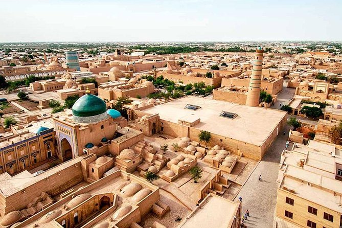 Khiva day tour - Mukhammad Aminkhan Madrasah and the unfinished Kalta-Minor