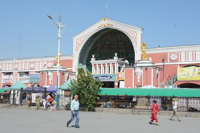 Khujand Day Tour from Tashkent - The border crossing is part of the tour