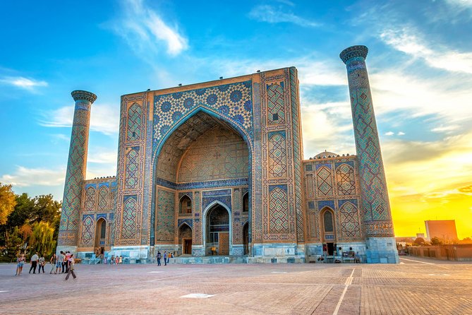 Samarkand: city tour - Bibi-Khanym Mosque and Timur’s ambition