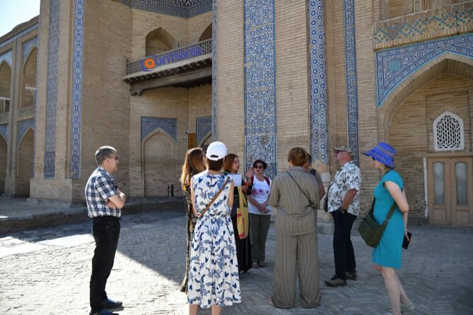 Samarkand Historical City Highlights Guided Walking Tour - What the guide adds to the experience