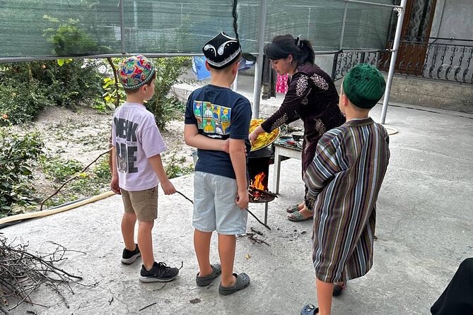Samarkand Local Family Cooking Class and Siyob Bazaar Tour - What Plov, Shashlik, and Samsa Add to the Day