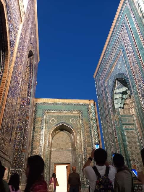Samarkand One Day Tour: one day walking & group tour - Hazrat Khizr Mosque and the walk toward Shah-i-Zinda