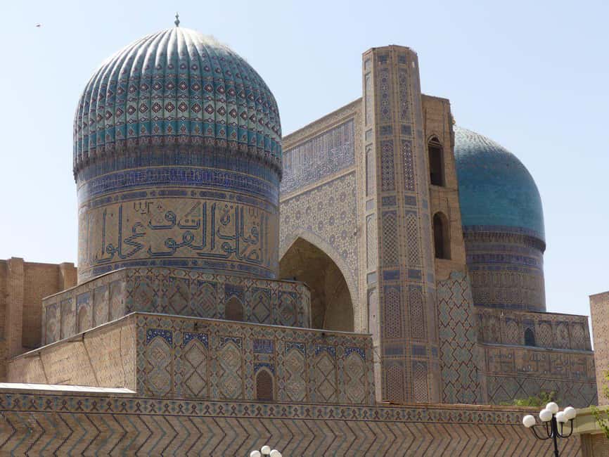 Sunset walking tour of Samarkand - Ulugbek Observatory and the problem of timing