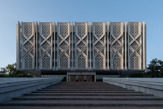 Tashkent Soviet Architecture (Modernism) and Subway station tour. - Key points to know before you book