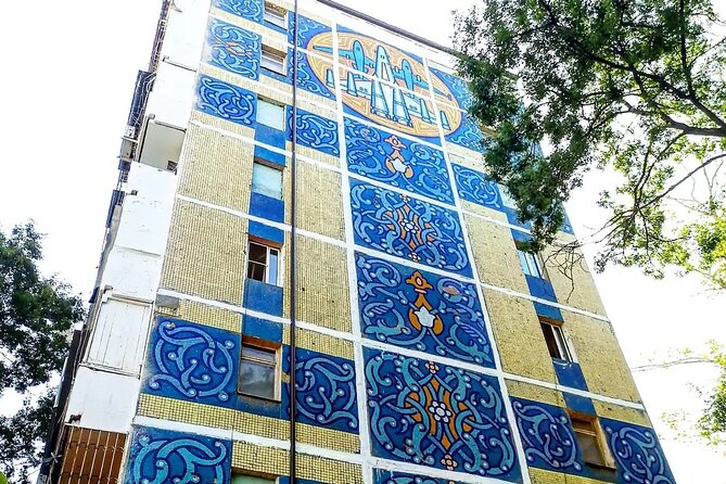 Tashkent Soviet Architecture (Modernism) and Subway station tour. - Independence Square, Romanov history, and the city’s public face